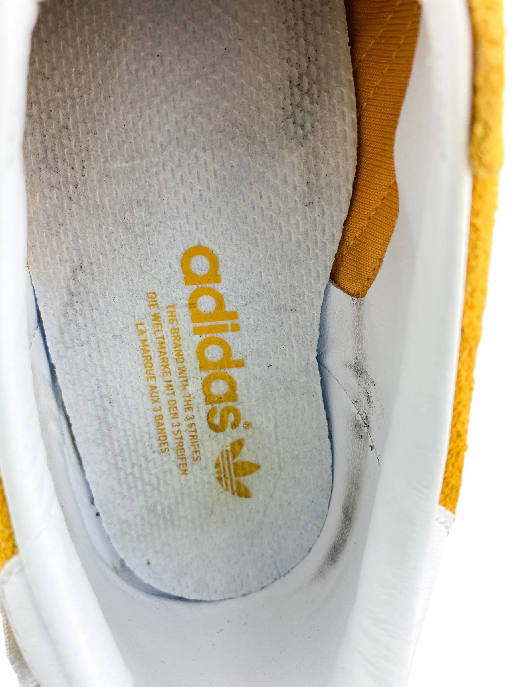 Adidas Women's Gazelle Indoor Sneakers Yellow Size 8 (fits like 8.5)