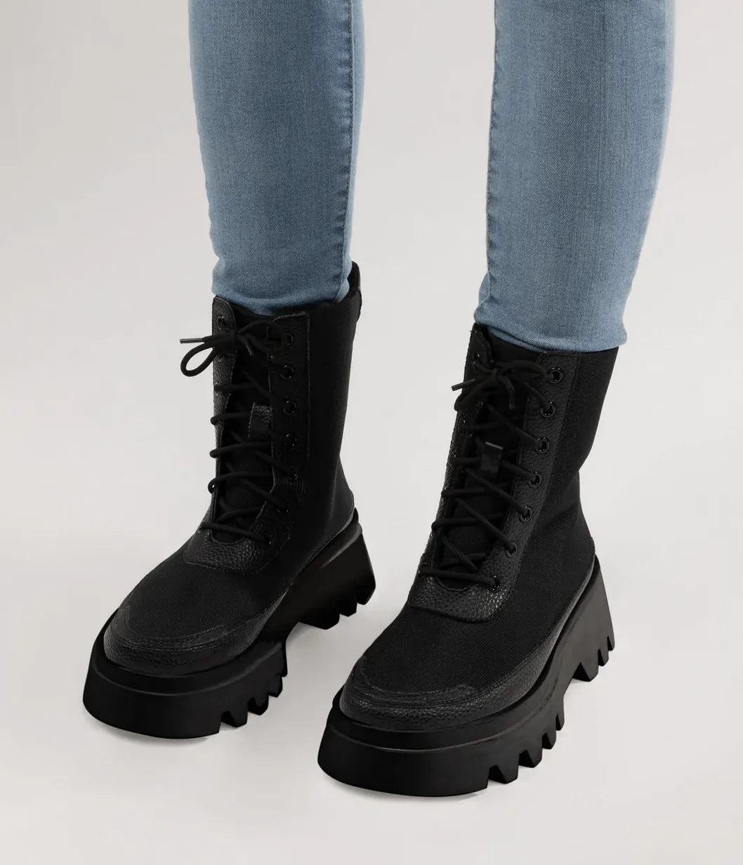 MATT&NAT OVI - Women's Vegan Lace-Up Boots