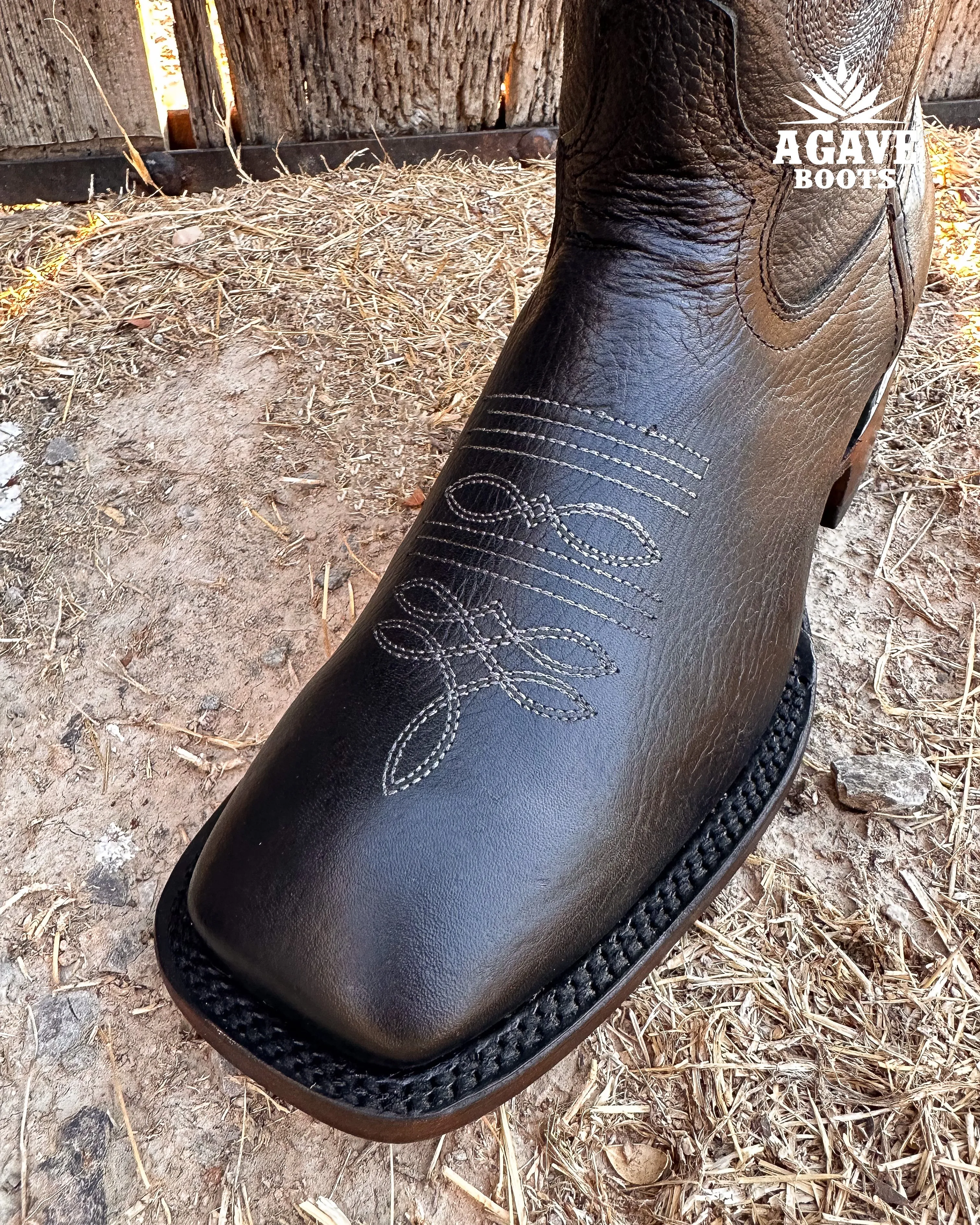 "BLACKOUT" | MEN SQUARE TOE COWBOY BOOTS